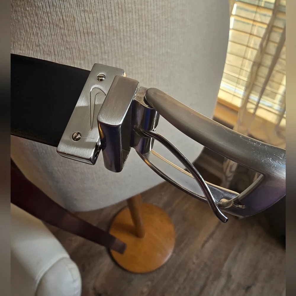 Classic 2-Sided Nike Leather Belt